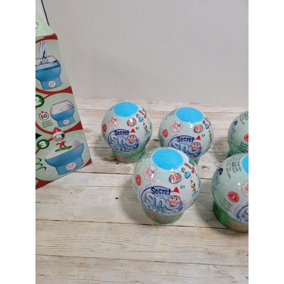 New Lot 6 Elf on the Shelf Secret Snow Prize Series 3 Mini Figure Hiding In Snow - Picture 5 of 16